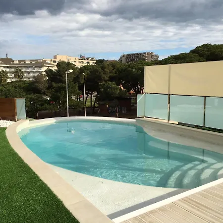Luxury Modern Fenals